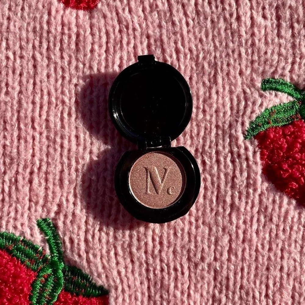 Nomad Cosmetics Intense Eyeshadow - 0.05 oz.
